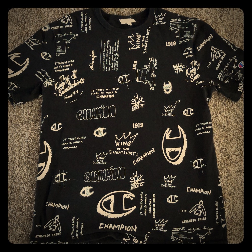 Champion Men’s Short Sleeve Tee Size L